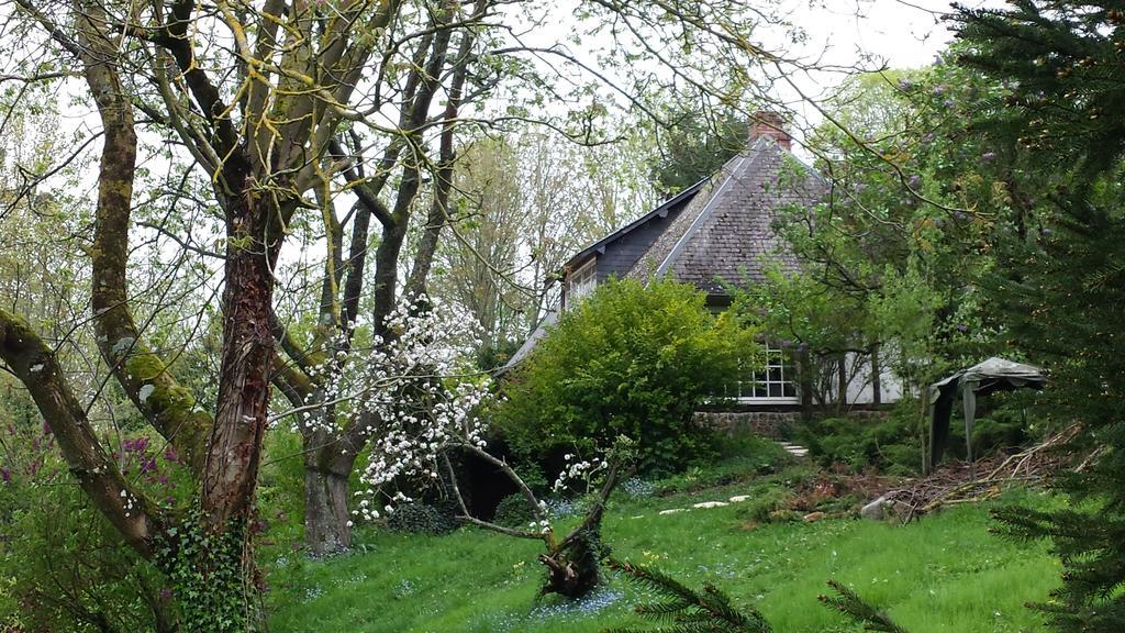 Pre Le Duc Villa Broglie Buitenkant foto