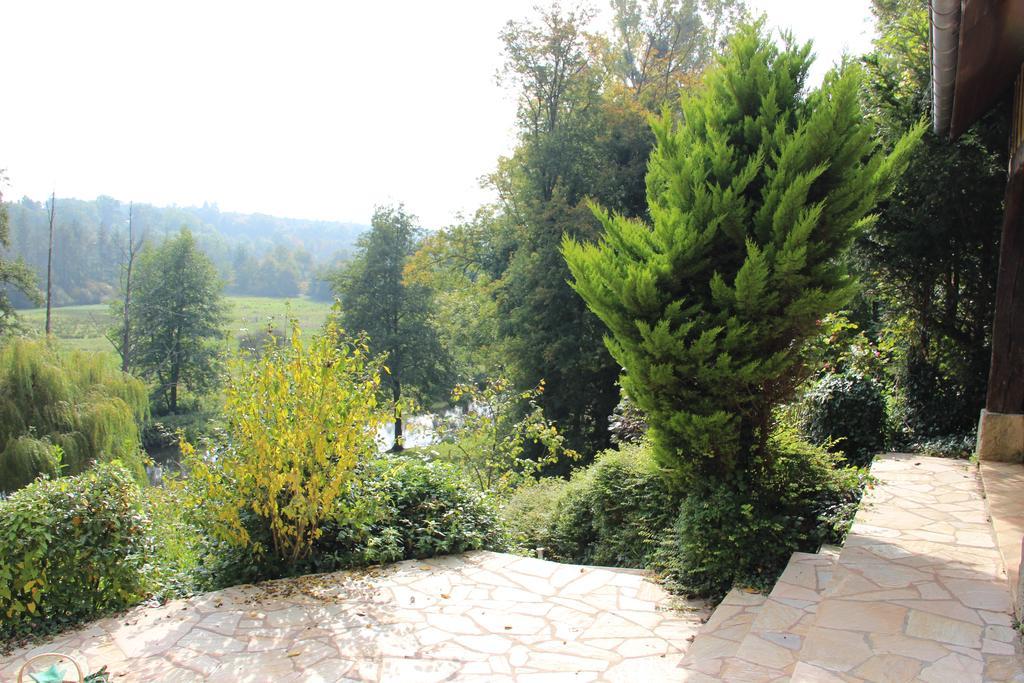 Pre Le Duc Villa Broglie Buitenkant foto