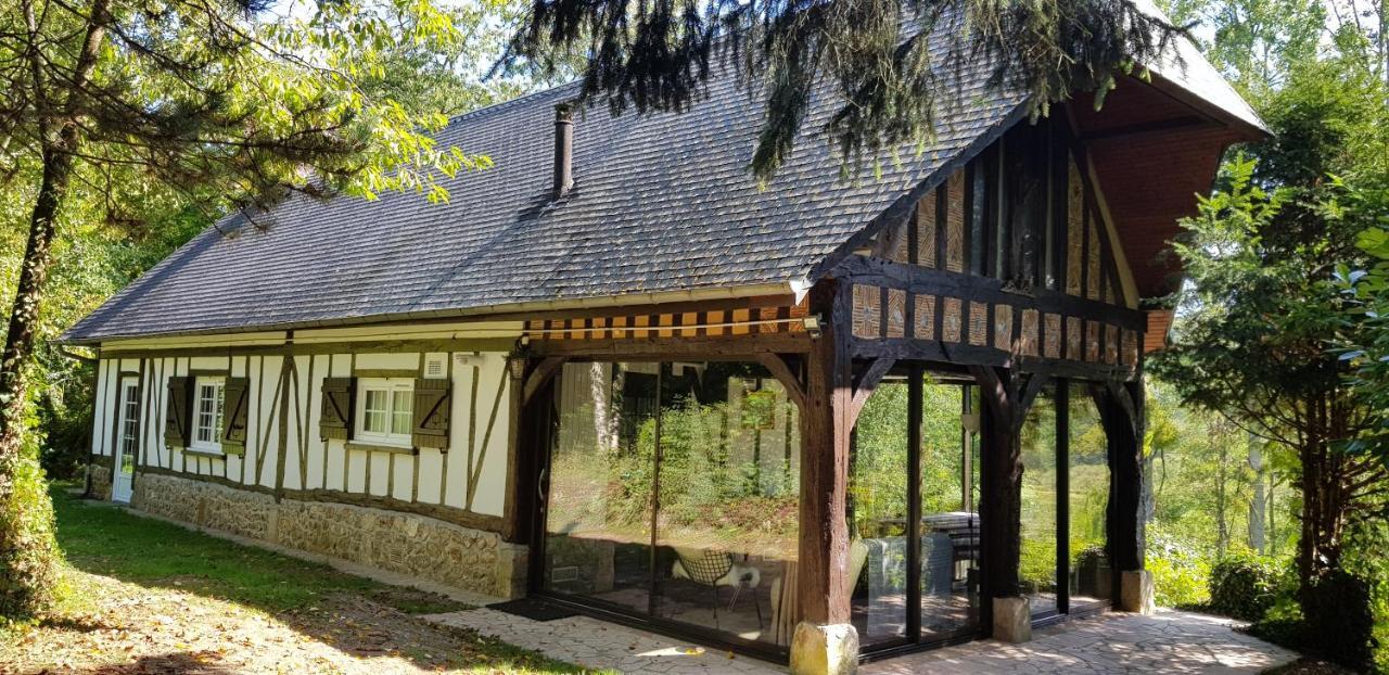 Pre Le Duc Villa Broglie Buitenkant foto