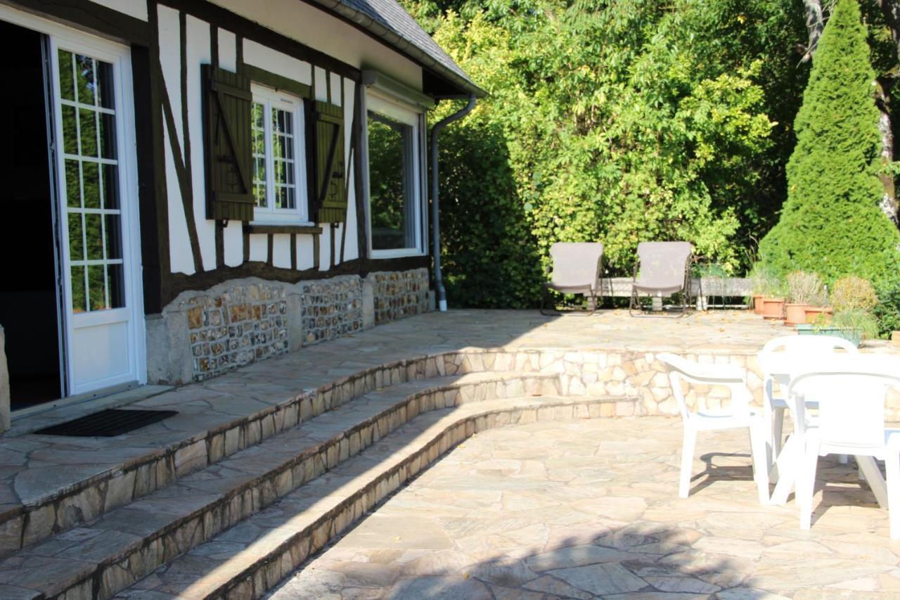 Pre Le Duc Villa Broglie Buitenkant foto